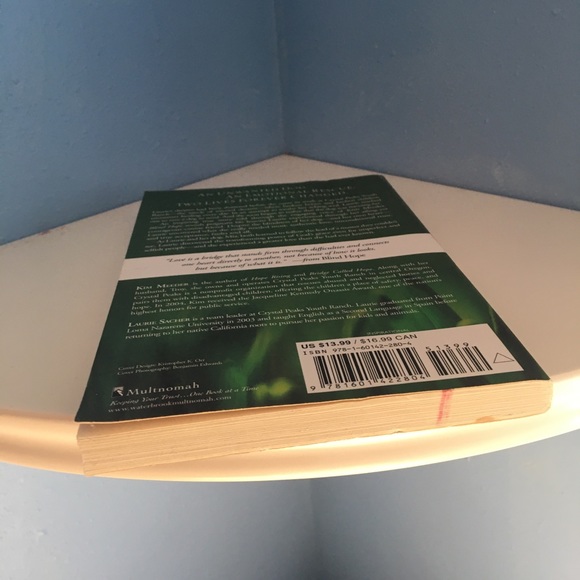 Blind Hope: An Unwanted Dog and the Woman She Rescued by Laurie Sacher a… - Picture 8 of 8